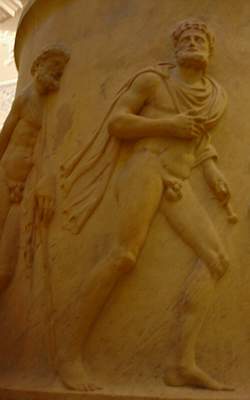  Римляне. Барельеф на декоративной вазе. Древний Рим. Эрмитаж.(Фото Лимарева В.Н.)