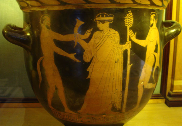 Сатиры и женщина. Древнегреческая ваза 3-4 век до н.э.Эрмитаж.(Фото Лимарева)