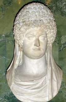  Домицин Лонгины - жены императора Домициана.Эрмитаж.