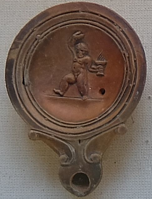 Прометей с факилом.Римский светильник 1 века н.э. Эрмитаж. (Фото Лимарева В.Н.)