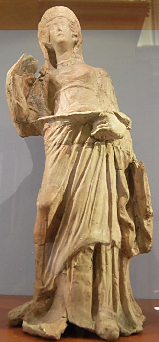 Испуганная женщина. Греческая скульптура  3-1 в до н.э. Эрмитаж. Фото Лимарева В.Н. 