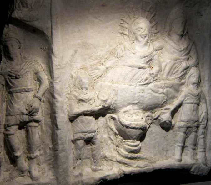 Вакхалия. Древнеримский  барельеф (1-4 век). Лиссабонский музей. (Фото Лимарева В.Н.)